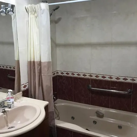 Privat bolig Luminosa, Confortable, Vistas Al Castro *